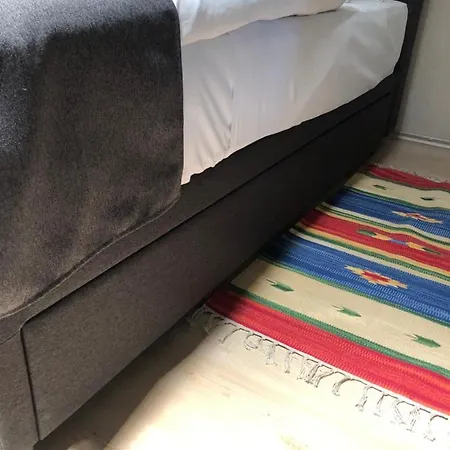 Apartman Dum Pod Radnici Studia